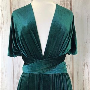 Emerald green velvet maxi dress. Bridesmaid dress, holiday dress, evening gown.